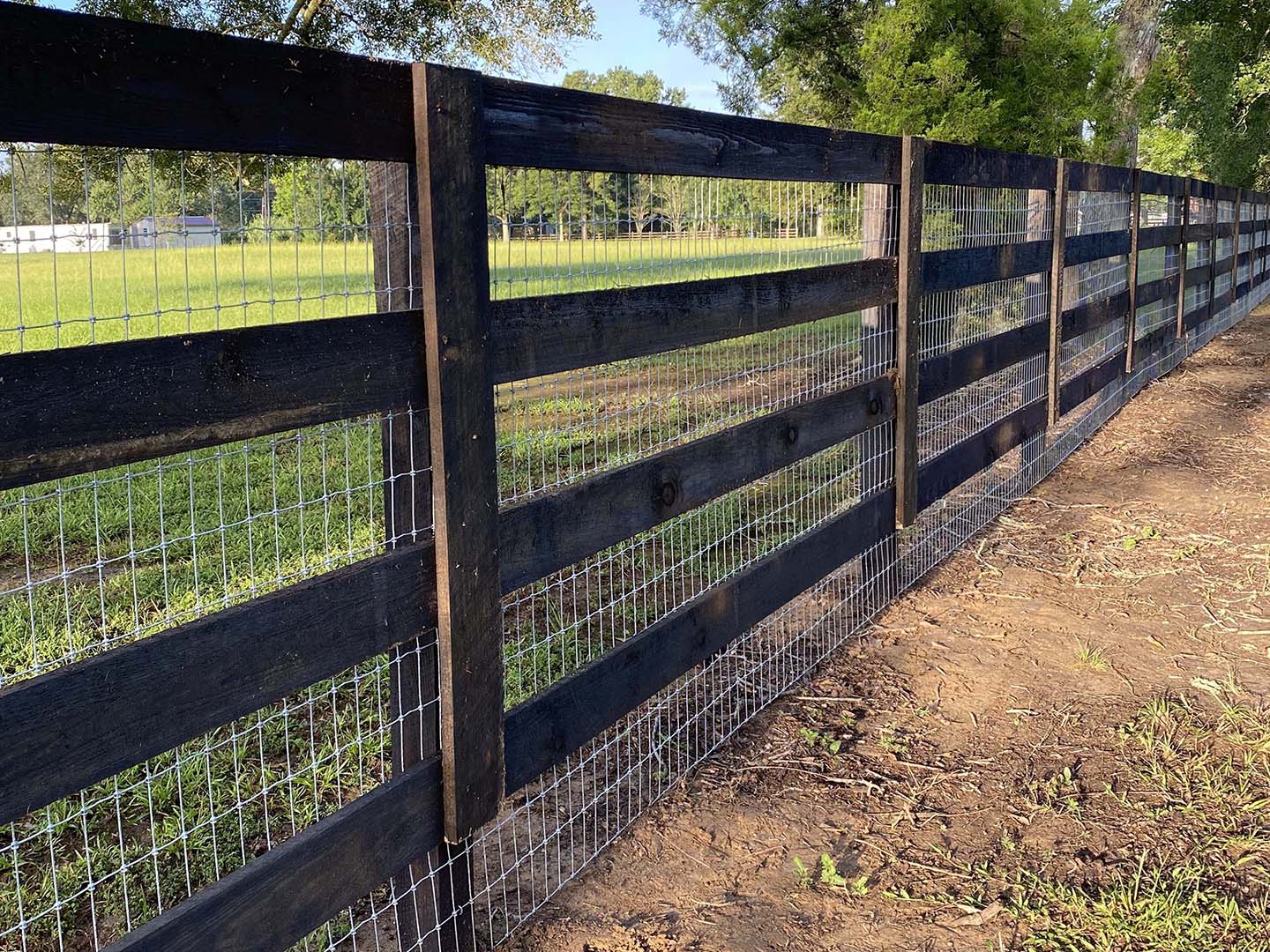 Creosote Agricultural Fence Contractor in Acadiana